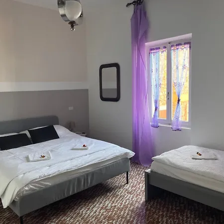 Neli A San Zeno Apartment